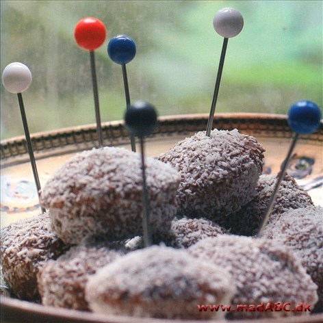 Lamington cupcakes Lamington cupcakes